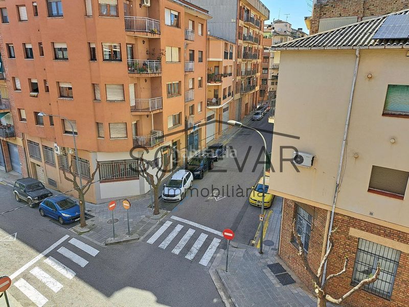 Foto a22a331d-d3a0-4378-8ab9-99bbc360a992. Pis amb calefacció aparcament a Tremp