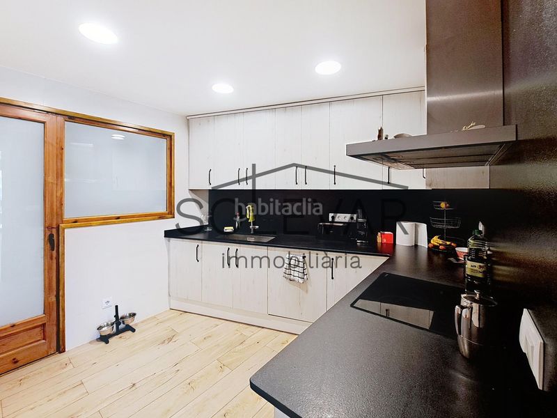 Foto e75fce45-528c-42f6-83d2-48537777a1b3. Pis amb calefacció aparcament a Tremp