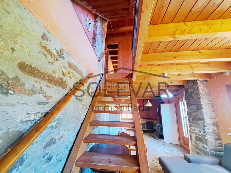 Foto 1be7dc6f-e3fd-4424-81b6-e4a081a61775. Casa amb calefacció aparcament a Llimiana