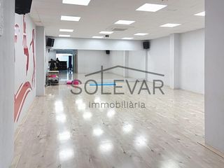 Miete Geschäftsraum  Passeig passeig pompeu fabra. Local comercial en venta o alquiler en tremp