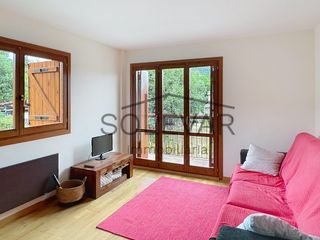 Appartement  Calle major pobleta bellvei. Pis exclusiu a la vall fosca