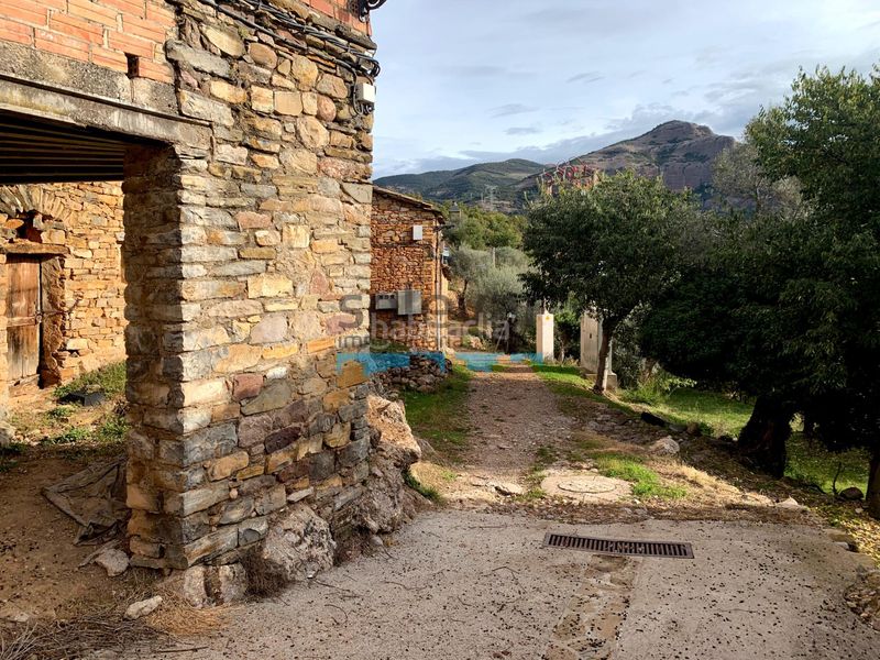 Foto c066d228-501b-42d8-bf99-be731a334a30. Casa amb aparcament a Conca de Dalt