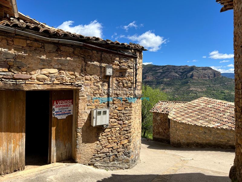 Foto fc615776-373d-4f2f-9ec0-bc5adc0299bb. Casa amb aparcament a Conca de Dalt