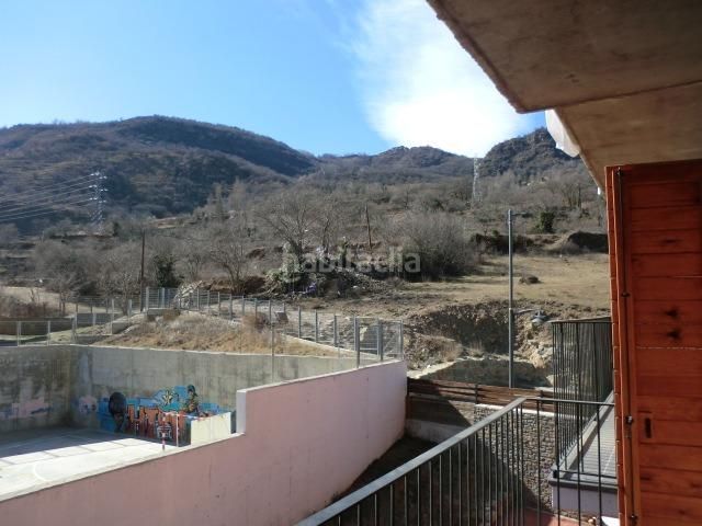 Foto 90c4e2cb-17a8-4a0c-bae0-d60da15d05f5. Pis amb calefacció aparcament a Sort