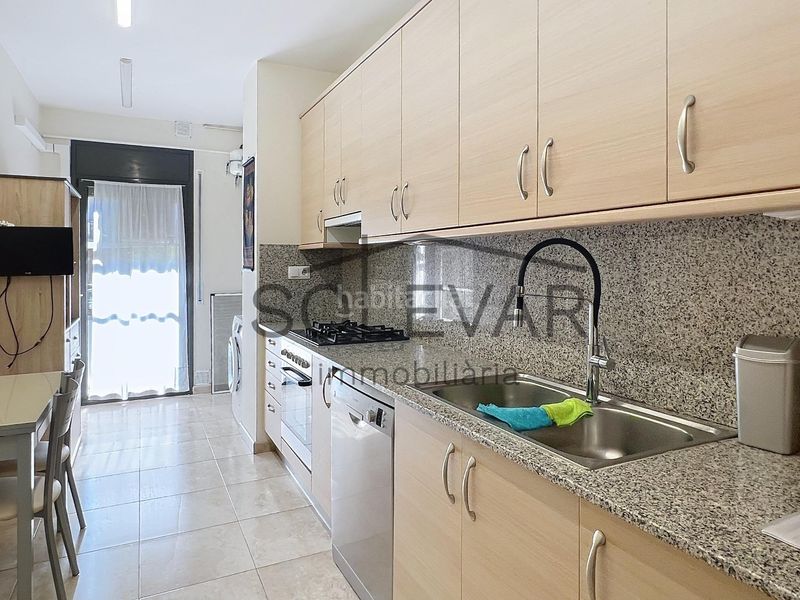 Foto 402e688d-e141-4852-8d29-a81d28674b11. Planta baixa amb aparcament a Tremp