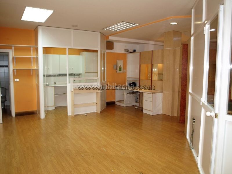 Foto 932d93e2-2838-41a0-9b1d-44c469245fe2. Local comercial a Orozko