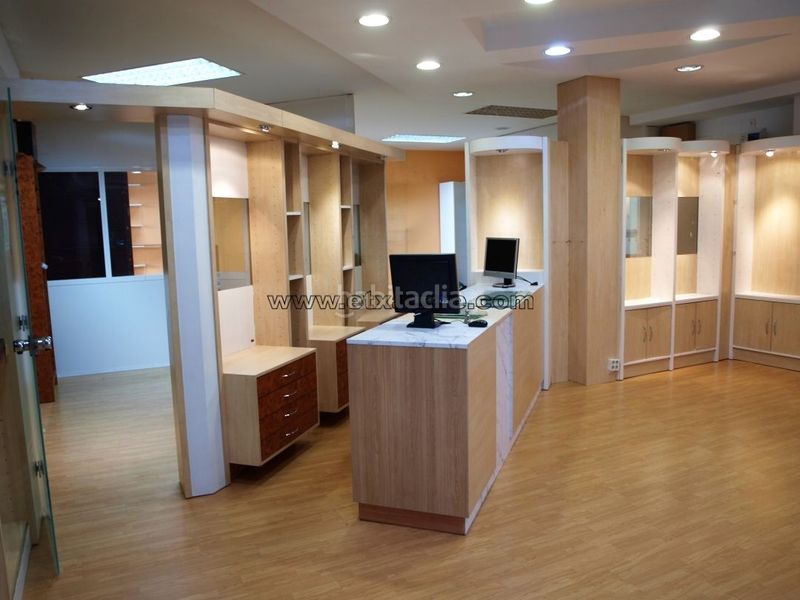 Foto f115e85c-5929-476a-810d-f21316ef7886. Local comercial a Orozko