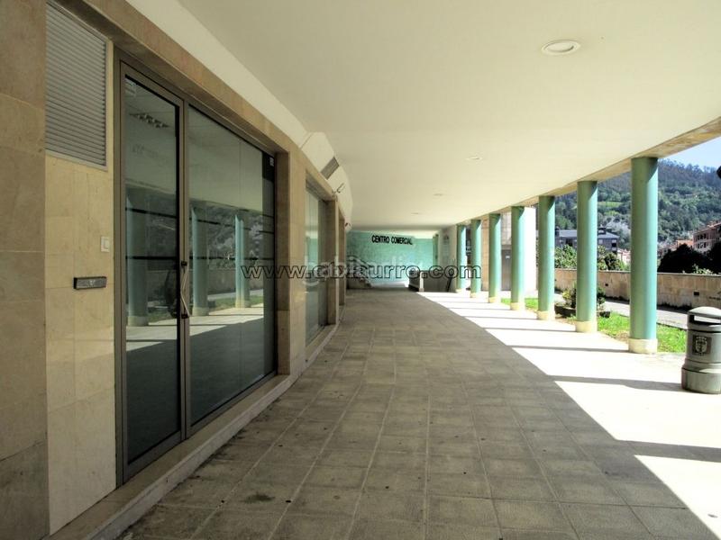 Foto 54b650e0-f820-4b24-a969-b6eb75255ffe. Oficina  centrica en Llodio