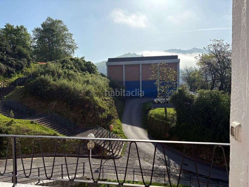 Foto 8b95e9a5-9045-4642-b51a-5dfb15646033. Pis a Llodio