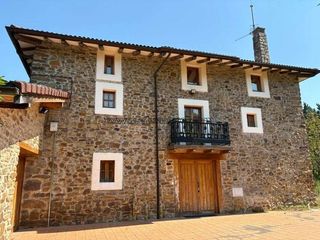 Mas à Llodio. Caserío en llodio