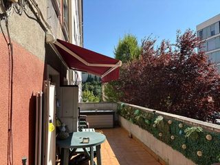 Flat in Llodio. Vivienda con terraza