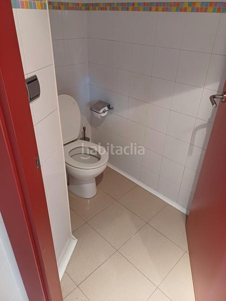 Foto b64c30e2-9225-4793-9b33-a07276bc0dbf. Alquiler local comercial en Lakua-Bizkarra Vitoria - Gasteiz