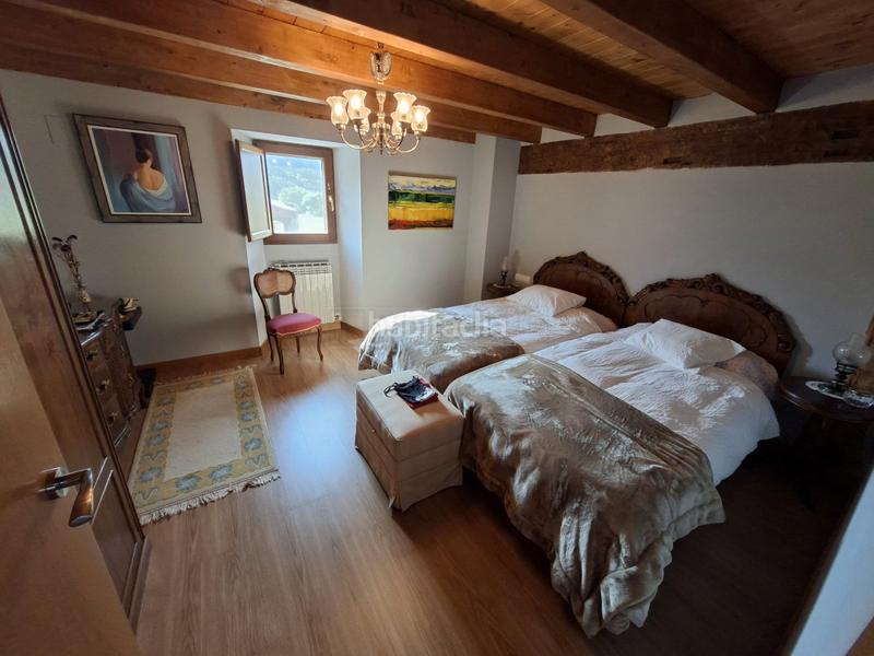 Foto 4e27836f-aac2-4447-840e-6f2bfe484de8. Casa con riscaldamento in Condado de Treviño