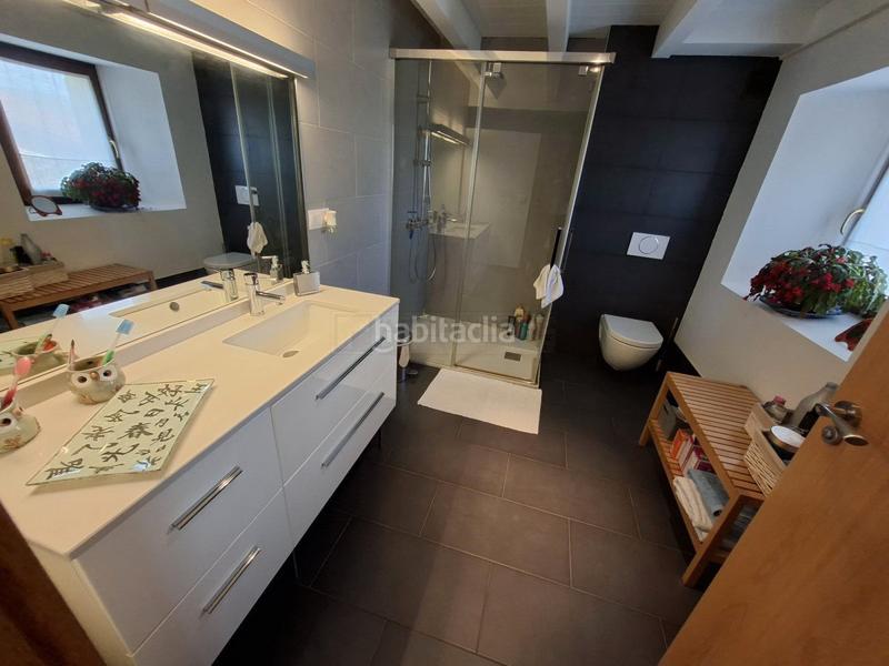 Foto abc54d5d-33b6-43fe-9634-043f63696d92. Casa con riscaldamento in Condado de Treviño