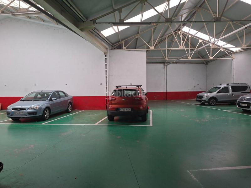 Foto fcac3837-fdca-449d-8b3e-2abc816df0d3. Parking coche en tenerias kalea 20 en Coronación Vitoria - Gasteiz