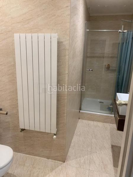 Foto 08bdec46-c559-4127-b916-46d3577f2e6b. Ático  muy luminoso en el centro en Ensanche Vitoria - Gasteiz