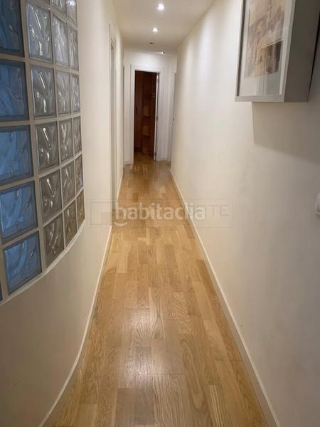 Foto 579c45e8-2ea4-47a5-a5fc-b60614b5af21. Ático  muy luminoso en el centro en Ensanche Vitoria - Gasteiz