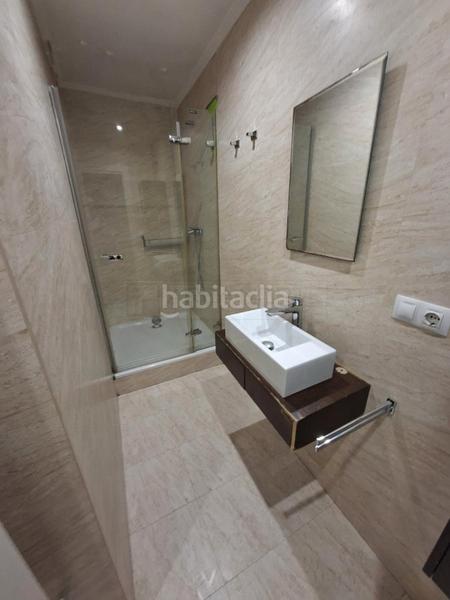 Foto 953c97ed-665c-4b97-8cbe-01c2f4174bc0. Ático  muy luminoso en el centro en Ensanche Vitoria - Gasteiz