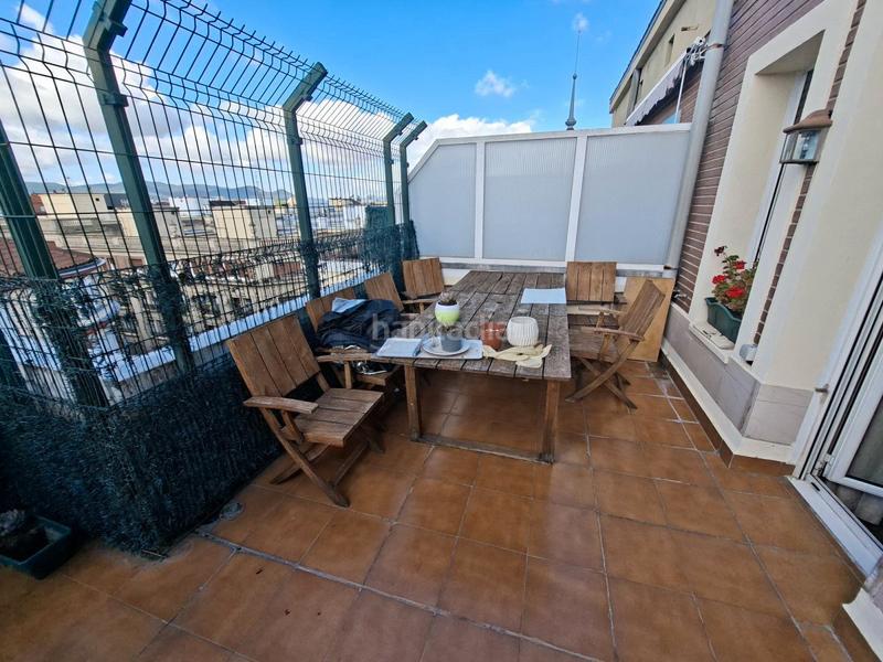 Foto bfdccc31-3f84-4c80-b2f7-75b944cafd9c. Ático  muy luminoso en el centro en Ensanche Vitoria - Gasteiz