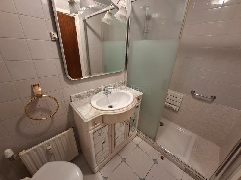 Foto f63cc047-f07a-44eb-93c5-3dd7dd80fd0f. Piso en Coronación Vitoria - Gasteiz