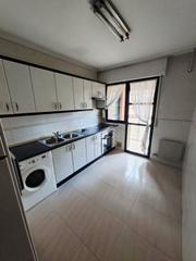Etagenwohnung in Buztinzuri Kalea