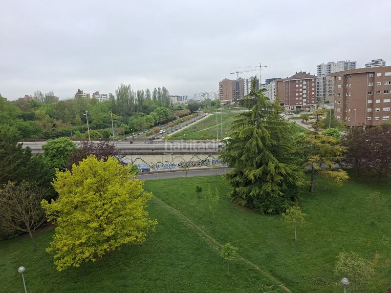 Foto cdb60ffc-f689-4656-8420-473a8afd8d70. Dúplex amb calefacció aparcament a San Martín Vitoria - Gasteiz