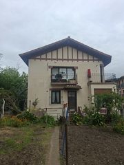 Etagenwohnung  Aranburuzabala kalea. Piso con amplio jardín-huerta.