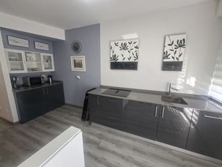 Apartamento  Calle reyes católicos. Apartamento reformado