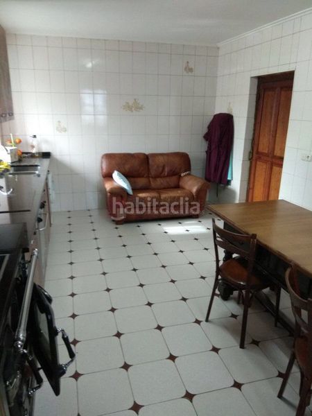 Foto 11522c4d-946a-45c1-945f-6c1e6103aad6. Haus mit heizung in Zigoitia
