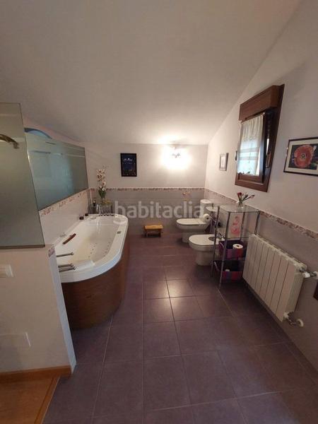 Foto 508d3029-247f-48ff-be39-5fcc6c78ffc6. Haus mit heizung parking pool in Condado de Treviño