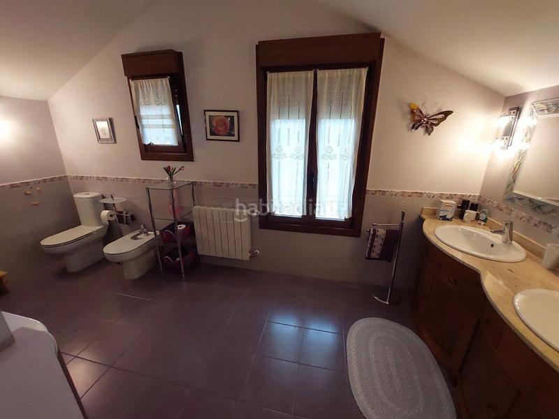 Foto 8e355ad8-b884-4017-bea8-41f1b3c35e15. Haus mit heizung parking pool in Condado de Treviño