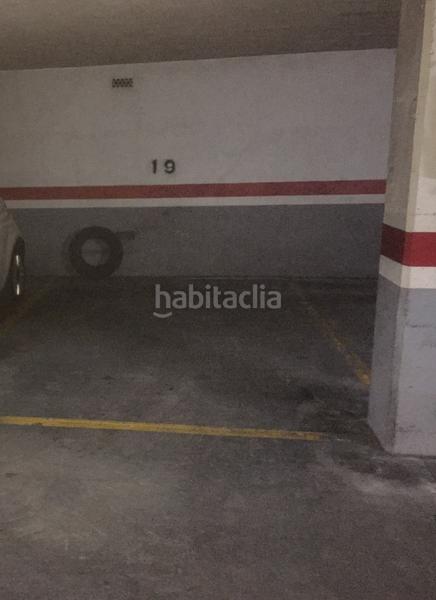 Foto aad49379-bf1d-4a5b-8610-29c4a5249d3d. Parking voiture dans El Anglo Vitoria - Gasteiz