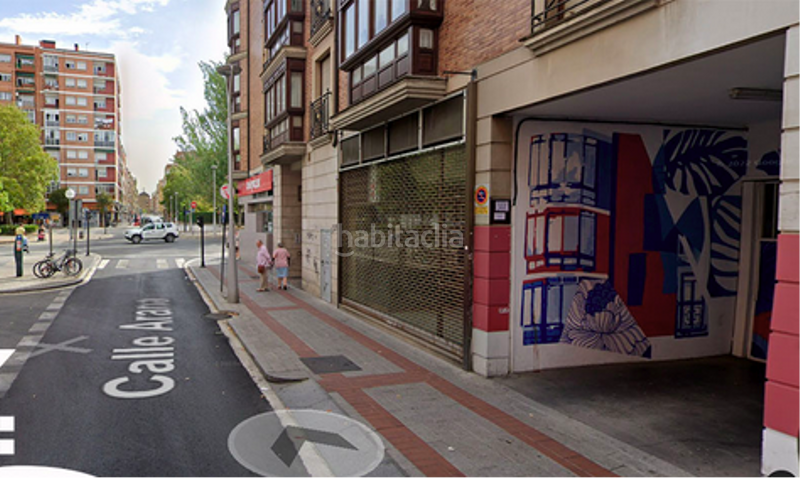 Foto e926a699-7028-4c84-a3b2-529e3531e900. Parking voiture dans El Anglo Vitoria - Gasteiz