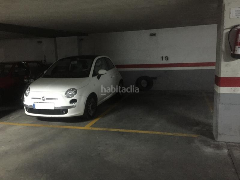 Foto ef79e76b-c614-4090-a774-002c2ef7d772. Parking voiture dans El Anglo Vitoria - Gasteiz