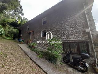 Casa  General. Casona con jardín privado de 1.500 m y vistas a la naturaleza en