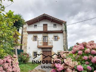 Casa  Angostina. Casa de pueblo en guriezo, amplia y con mltiples posibilidades