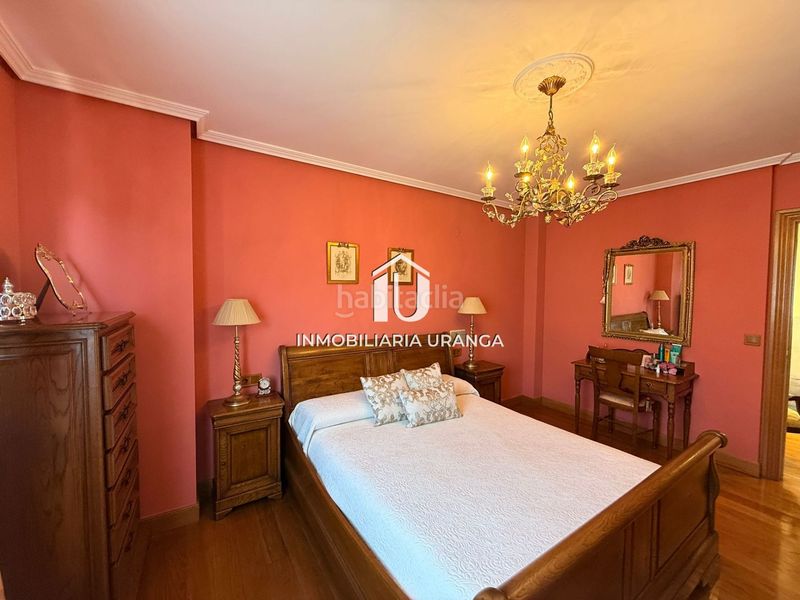 Foto 11db3dcf-7267-4921-9b88-a3010278fbda. Casa amb calefacció piscina a El Puntal Laredo