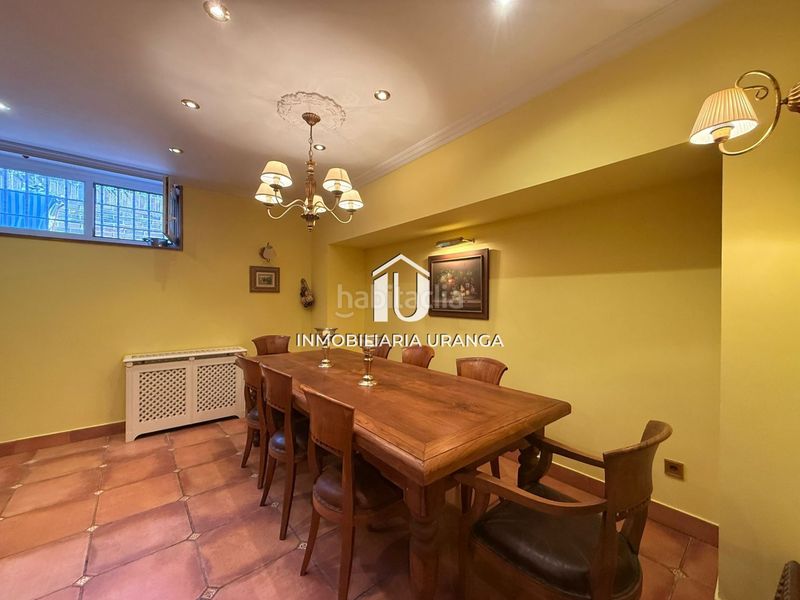 Foto 54cd7090-df52-4912-aead-17d8cf744359. Casa amb calefacció piscina a El Puntal Laredo