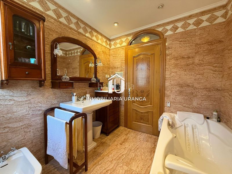 Foto 63545c6d-d9c7-45ec-8dba-64912b8d0f21. Casa amb calefacció piscina a El Puntal Laredo