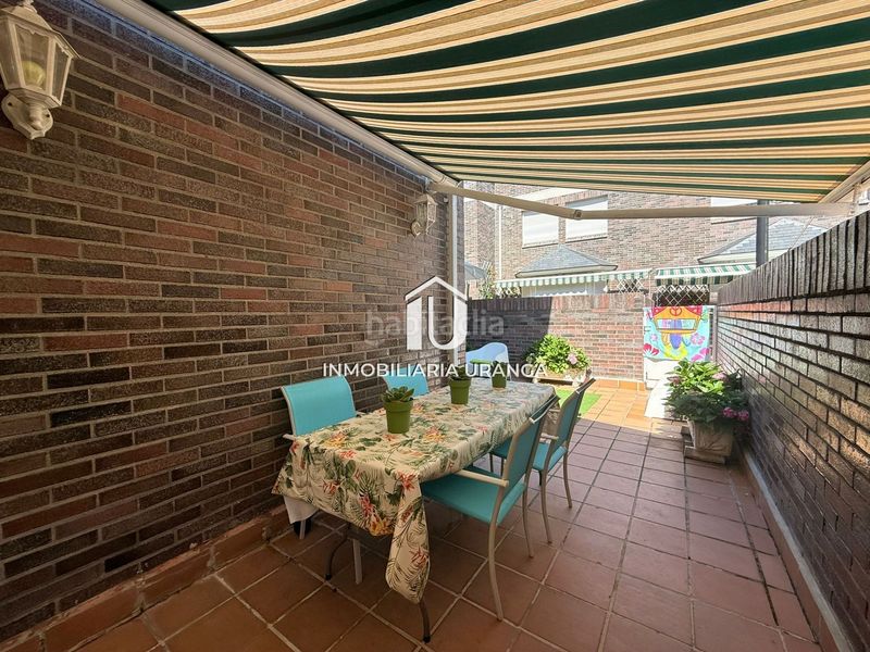 Foto 7180dfe3-a8ae-44e9-a1aa-933d902246cf. Casa amb calefacció piscina a El Puntal Laredo