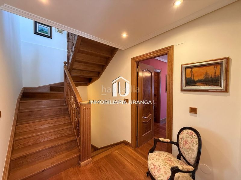 Foto 94e428db-c29e-4b8c-83b4-2752c2017905. Casa amb calefacció piscina a El Puntal Laredo