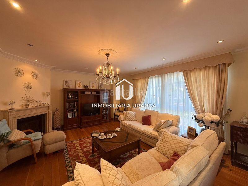 Foto 9ae1f581-fbfc-4797-9447-dac10f8f7c9a. Casa amb calefacció piscina a El Puntal Laredo