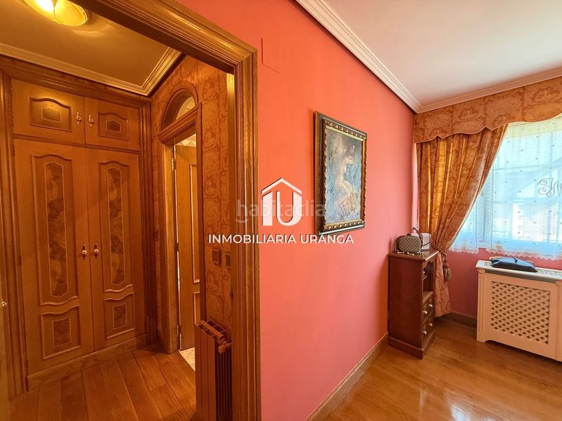 Foto f43fe612-1b67-40da-b9ea-0b7b30991e1d. Casa amb calefacció piscina a El Puntal Laredo