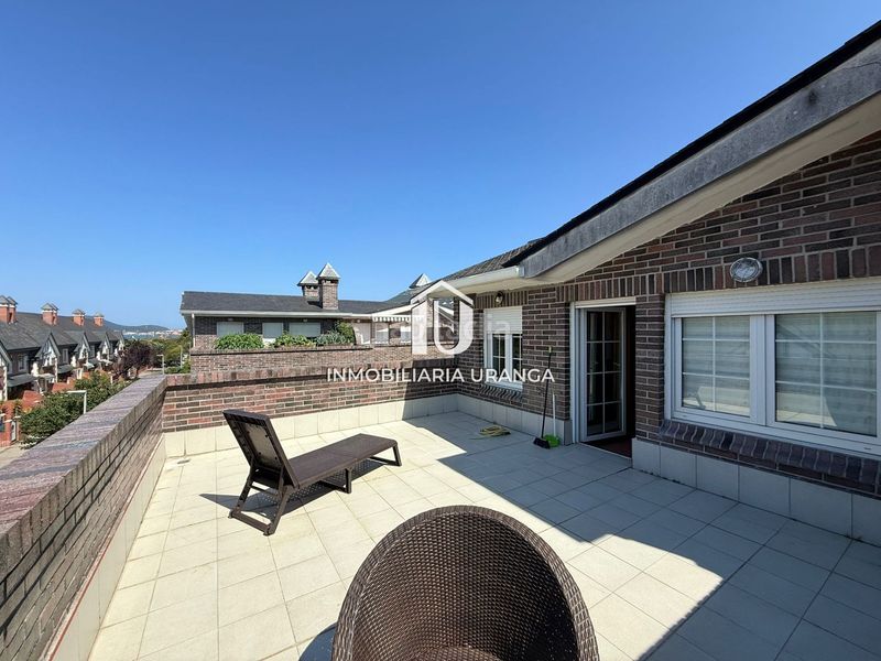 Foto f70f64d9-6876-47f0-9d0f-e83bf9abeffd. Casa amb calefacció piscina a El Puntal Laredo