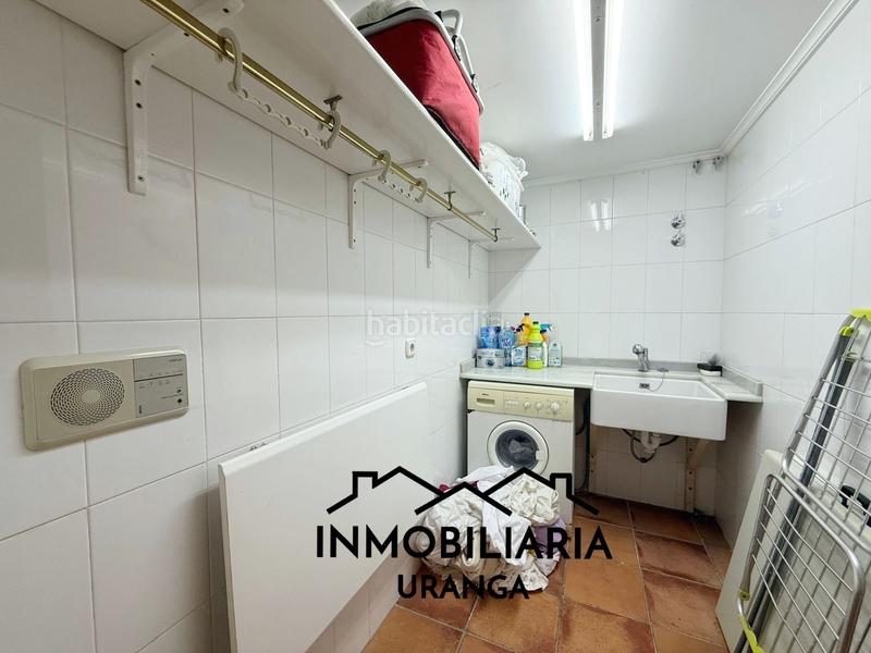 Foto 7357b9e1-291a-400a-a4e2-05c19aba59df. Casa chalet pareado en El Puntal Laredo