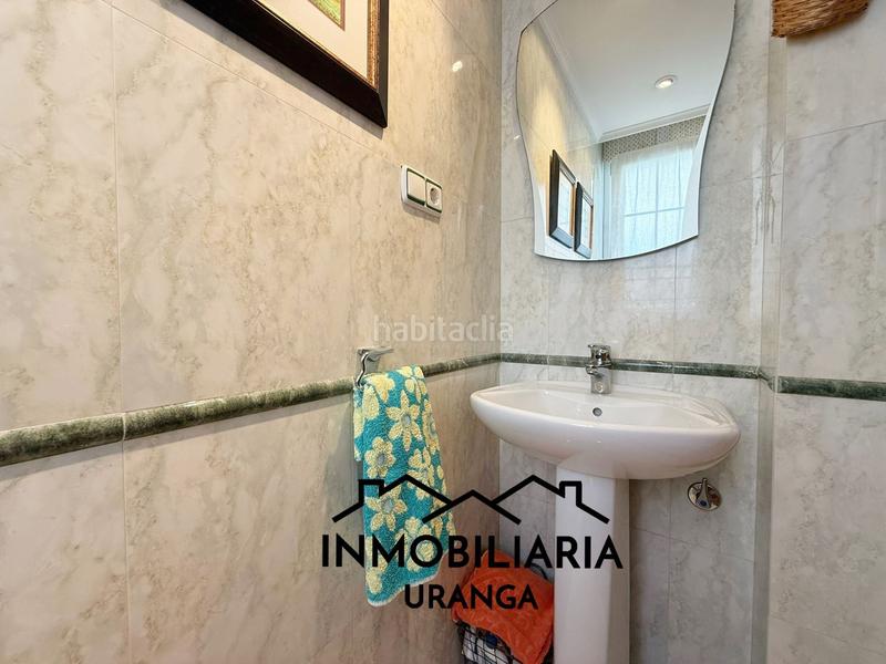 Foto a329280b-8550-48ef-a7b9-8e99d8a61ba8. Casa chalet pareado en El Puntal Laredo