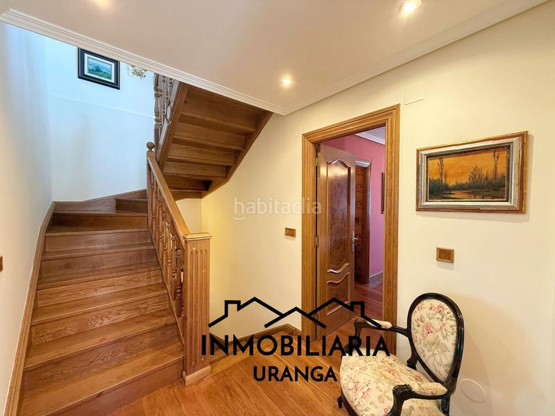 Foto a5810b73-b027-4621-9874-63298df0eb00. Casa chalet pareado en El Puntal Laredo