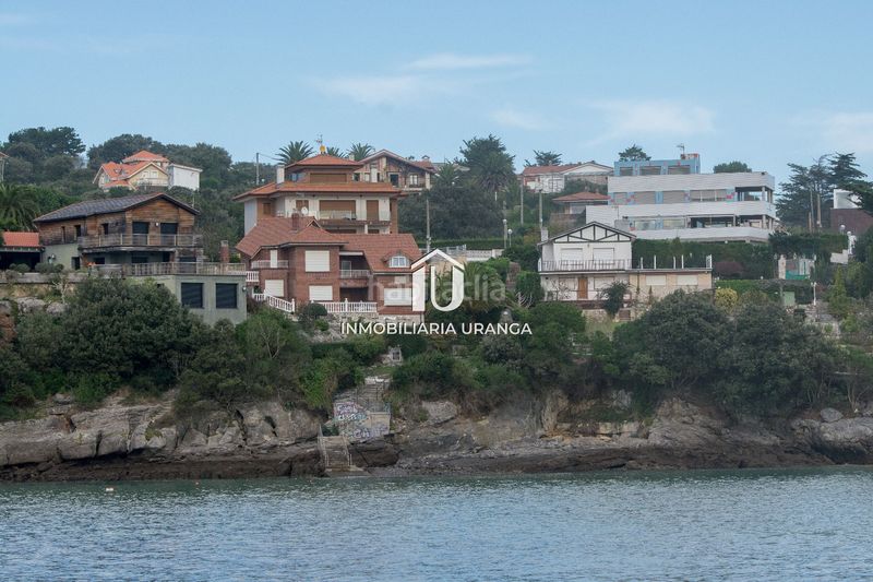 Foto 448820a5-c42b-4253-acea-149aee69909b. Casa amb calefacció piscina a Ajo Bareyo