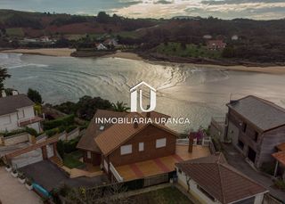 House  La sorrozuela. Casa individua frente al mar en ajo con vistas a la ría y acceso