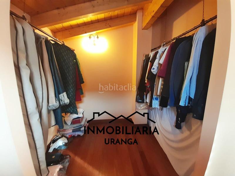 Foto 0158670c-29e5-4baf-9a80-de0aab05f09b. Casa amb calefacció a Samano Castro - Urdiales